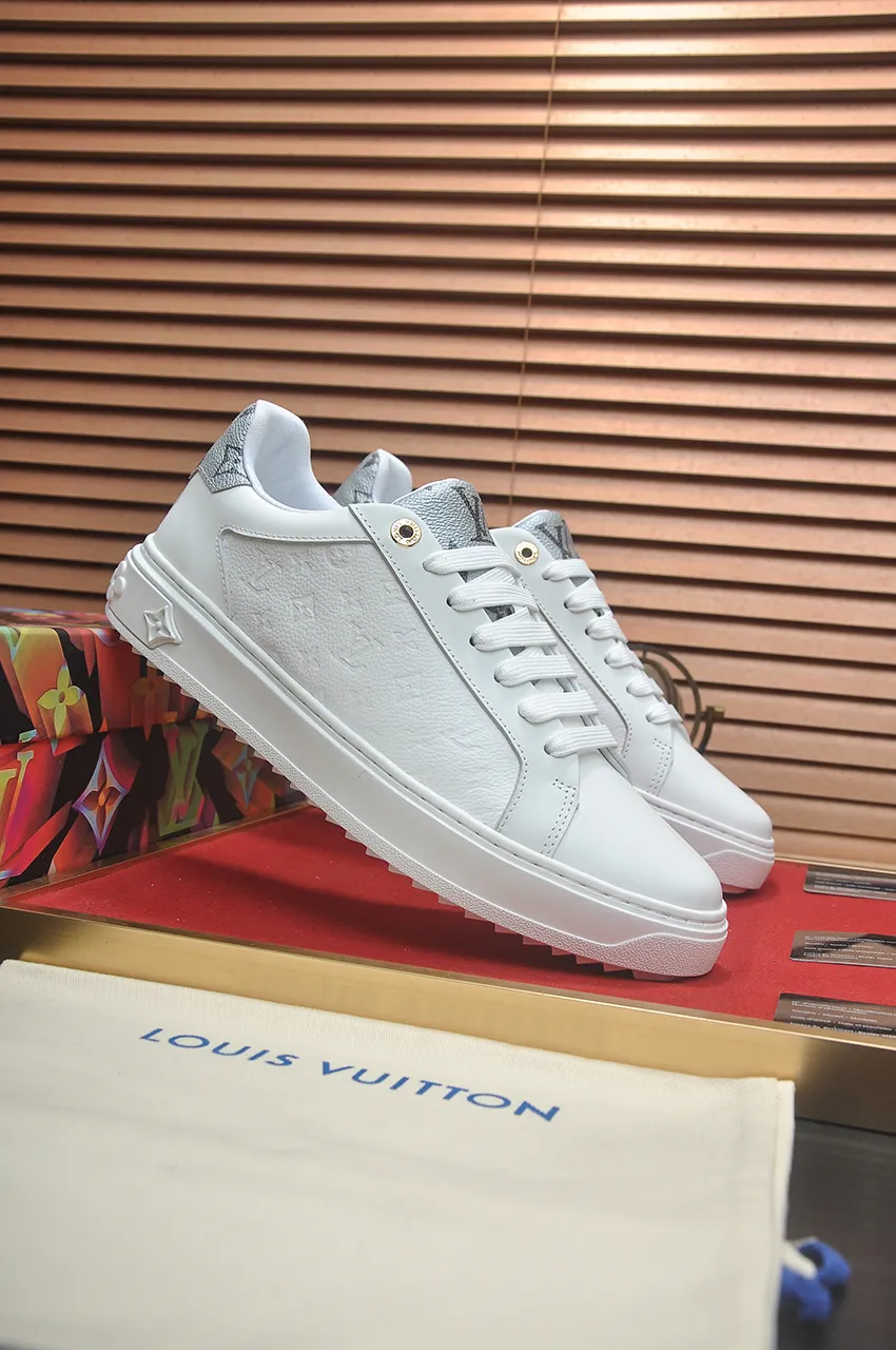 Men's shoes 💰540💶[LOUIS VUITTON] Original order price (water-dyed cowhide lining) new model 🍀LV Louis Vuitton * - top version of LV classic trendy shoes! Made of imported original cowhide, water-dyed cowhide lining, and original wear-resistant rubber outsole! High quality products! Code number 38-45 (45 is custom-made and cannot be returned or exchanged)